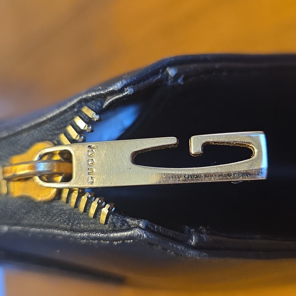 Vintage Gucci Structured Top-Zip Satchel – Black Leather & Gold Hardware - Picture 11 of 16